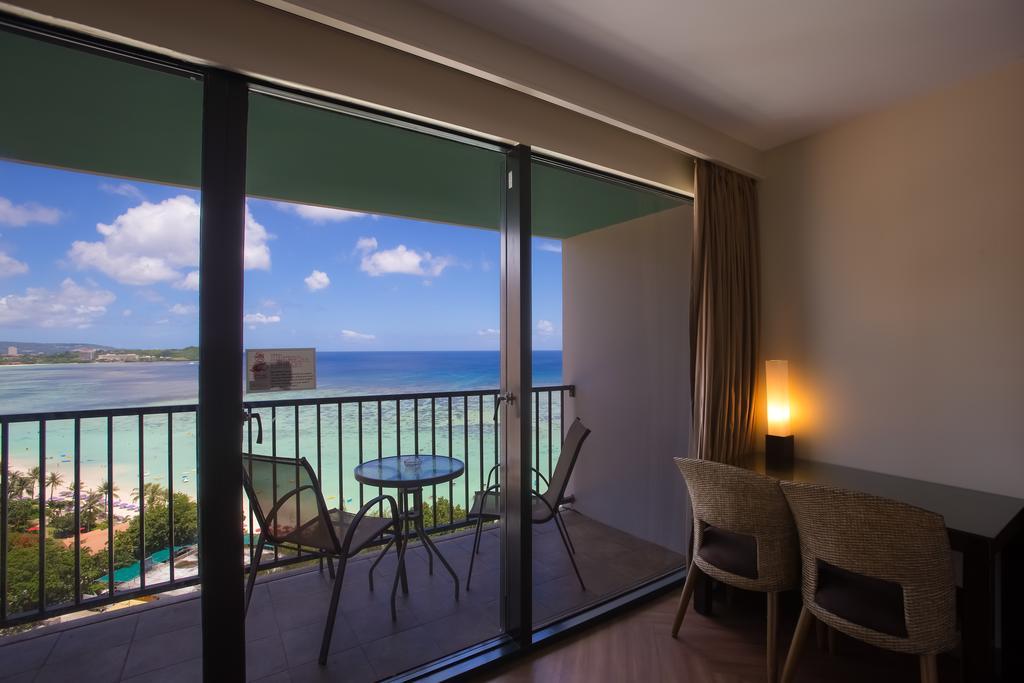 Guam Reef Hotel Tumon Exterior foto